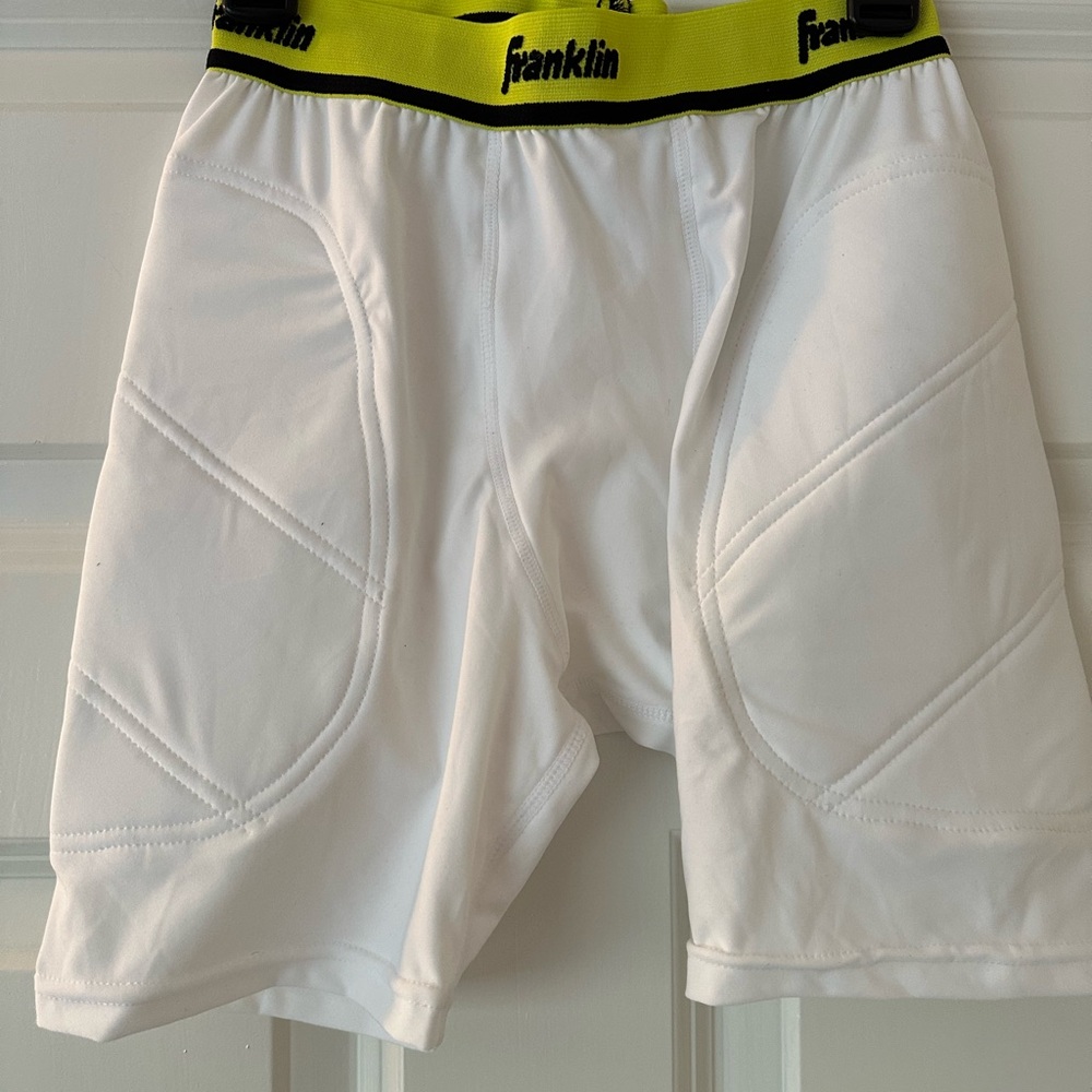 Franklin White Padded Shorts size Y-M